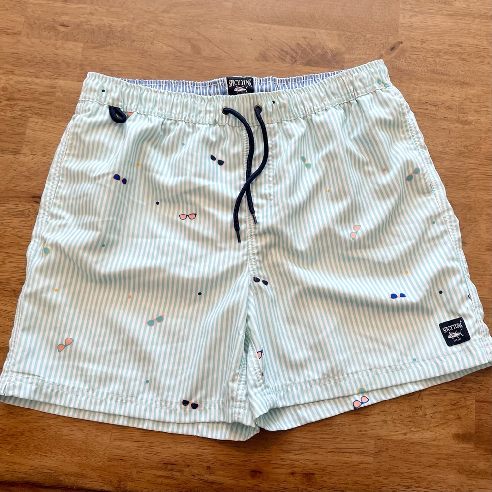 Spicy Tuna men’s swim